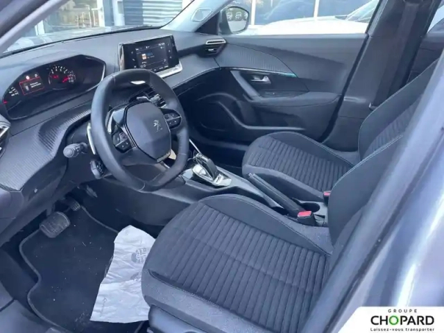 Peugeot 2008 puretech 130 s&amp;s eat8 — photo 28