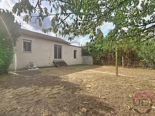 Montluçon - Hyper-centre-ville - Maison de plain-pied de 71 m² avec jardin