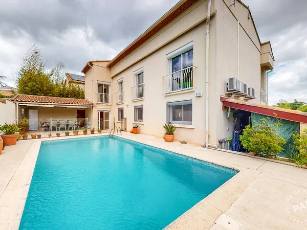 Maison 6 pièces 220 m²