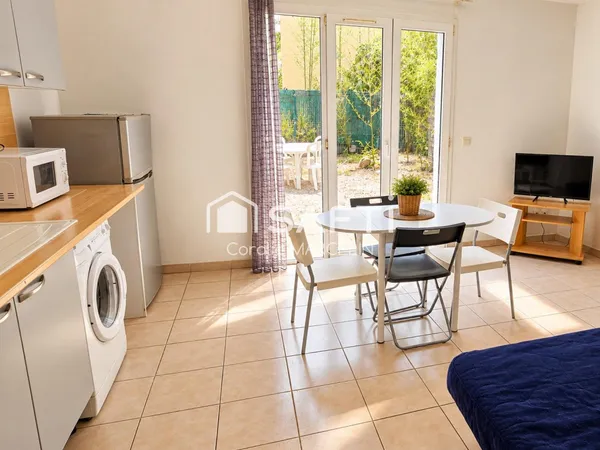 UN APPARTEMENT... AVEC SON PROPRE JARDIN