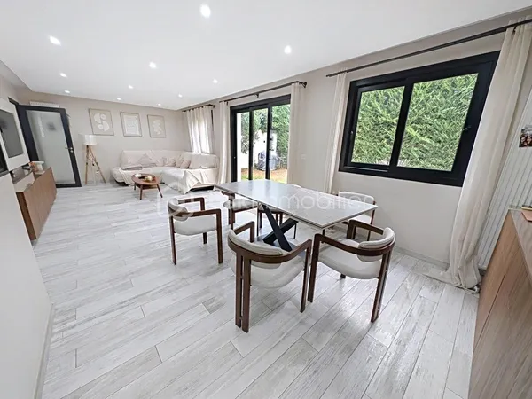 Maison 5 pièces 164 m²