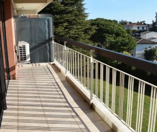 3 pièces sur les hauteurs d'Antibes