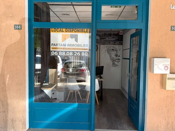 Local commercial 28 m² ESTRABLIN