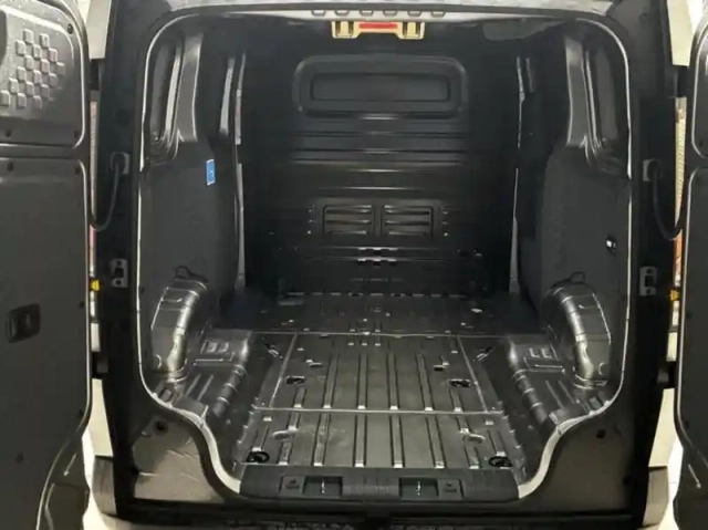 Kia Pv5 cargo l 163ch 71,2kwh plus — photo 10