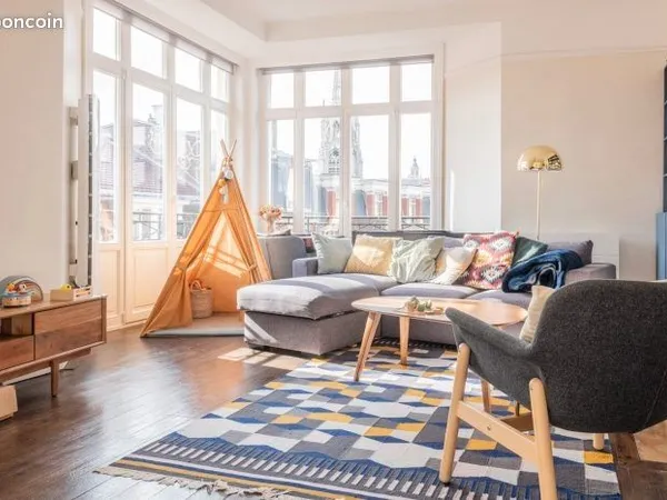 Loue T3 meublé 74m2 Lille Centre
