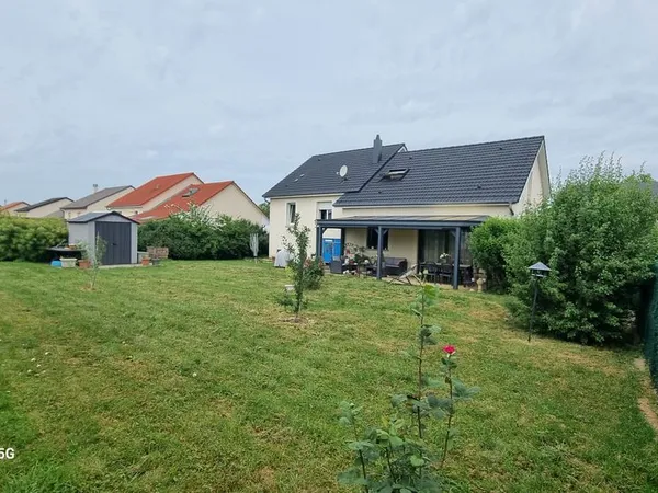 MAISON INDIVIDUELLE 133M2 - TERRAIN 721M2 - 4 CHAMBRES