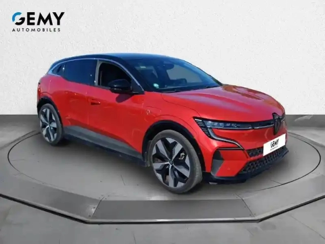 Renault Megane e-tech ev60 220 ch optimum charge — photo 3