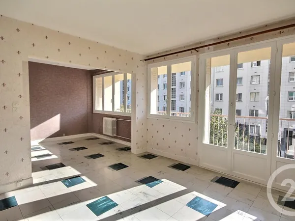 Appartement 4 pièces 77 m²