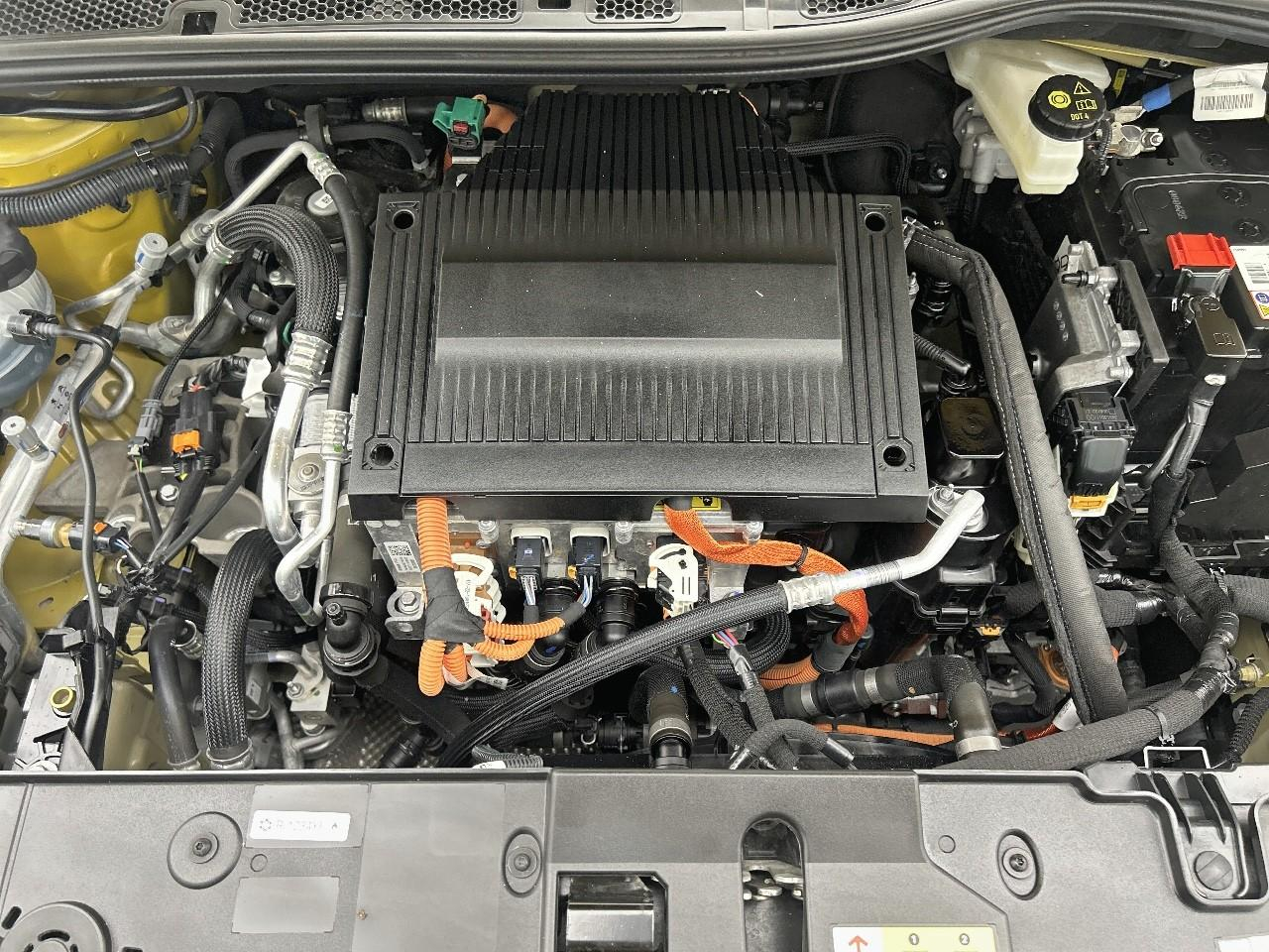 Peugeot 208 electrique 50 kwh 136ch allure — photo 15