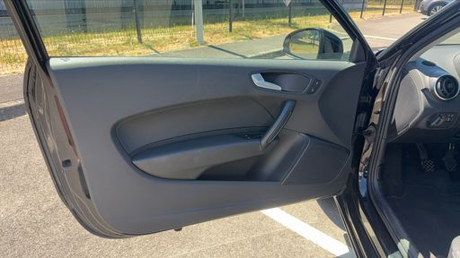 Audi A1 1.6 TDI 90 - Ambiente – 2013 – 158263 km – Diesel – Boîte Manuelle — photo 24