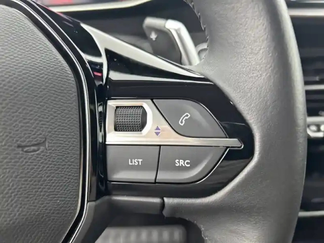 Peugeot 2008 puretech 130 s&amp;s eat8 — photo 20