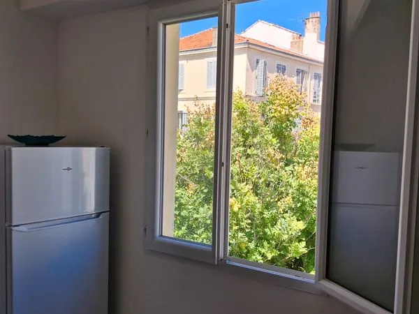 Toulon - Studio Meublé lumineux et récemment rénové