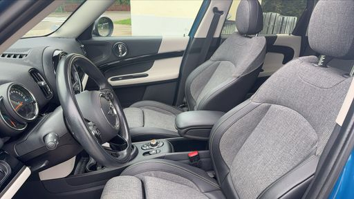 Mini Countryman 1.5 Cooper SE 224 ALL4 Steptronic6 - Exquisite – 2019 – 61854 km – Hybride rechargeable – Boîte Automatique — photo 15