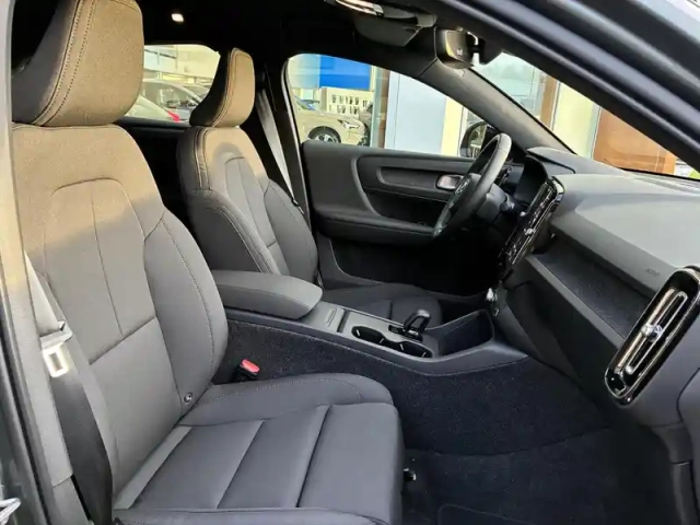 Volvo C40 e single extended range 252 ch 1edt — photo 17