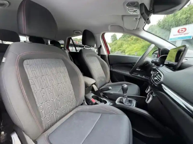 Fiat Tipo cross sw 1.0 firefly turbo 100ch s/s (red) my22 — photo 9