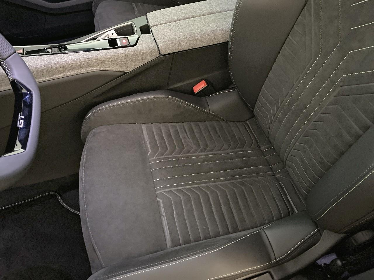 Peugeot 3008 hybrid 145 e-dcs6 gt — photo 9