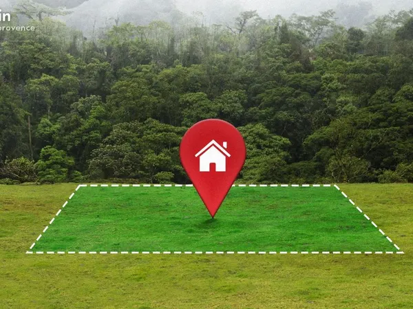 Terrain à bâtir de 1035 m² à MAUBEC (84)