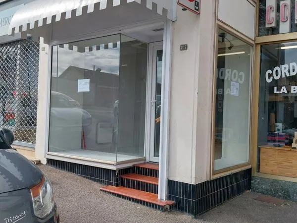 Commerce Location Vittel 25m² 420€