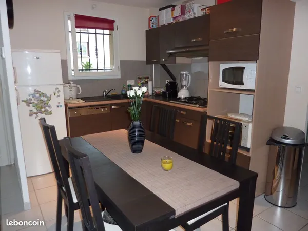 Appartement F2, RDC 40 M2, Terrasse et Parking privatif