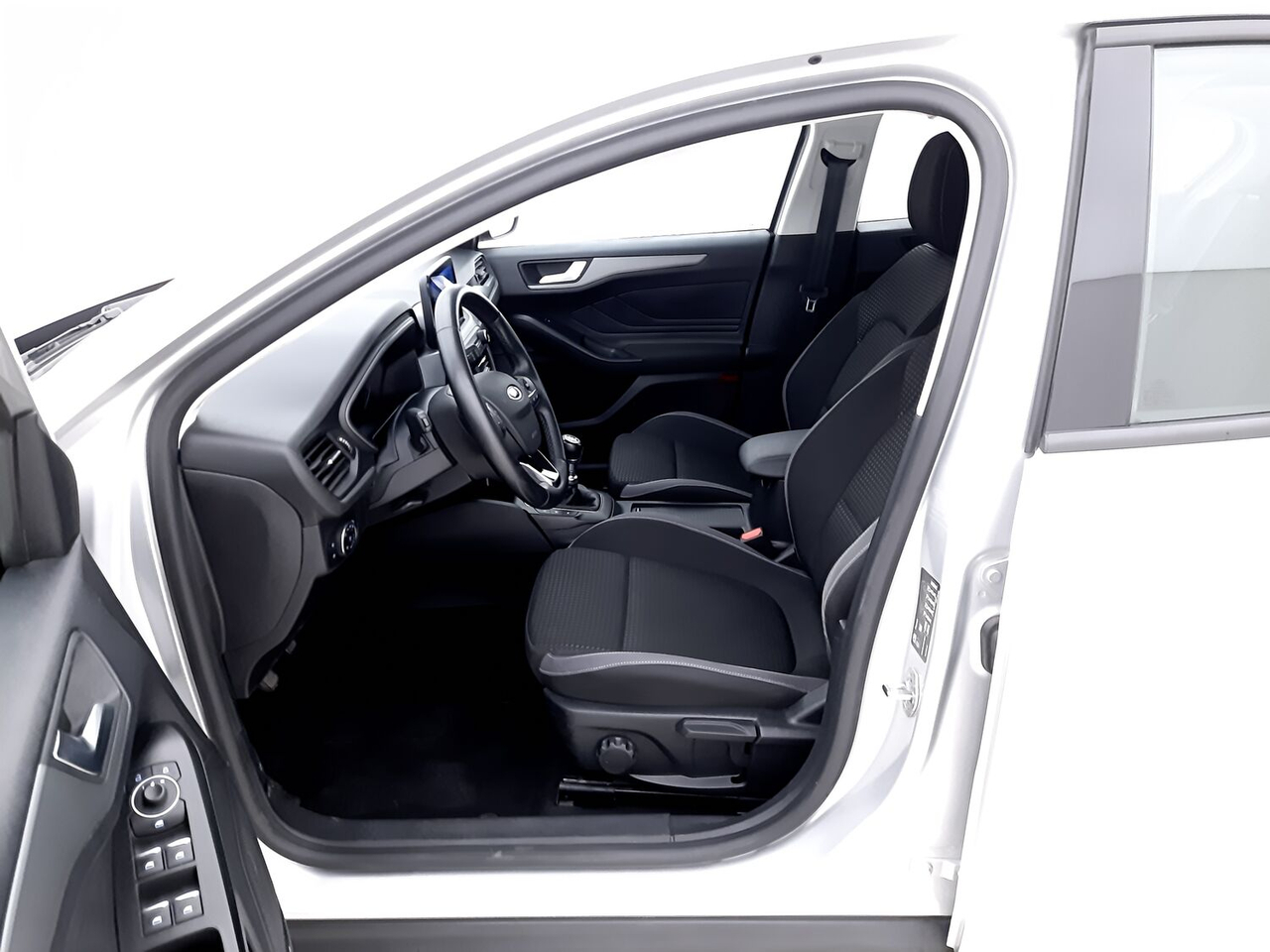 Ford Focus — photo 13