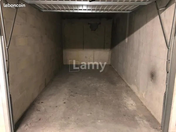 Garage/box 13 m² Epinay Sur Seine