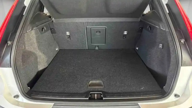Volvo Xc40 t4 recharge 129+82 ch dct7 — photo 11