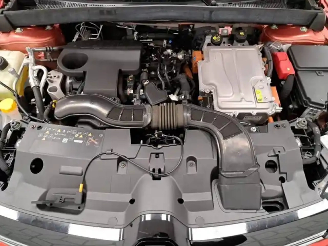 Renault Megane iv estate e-tech plug-in hybrid 160 — photo 14
