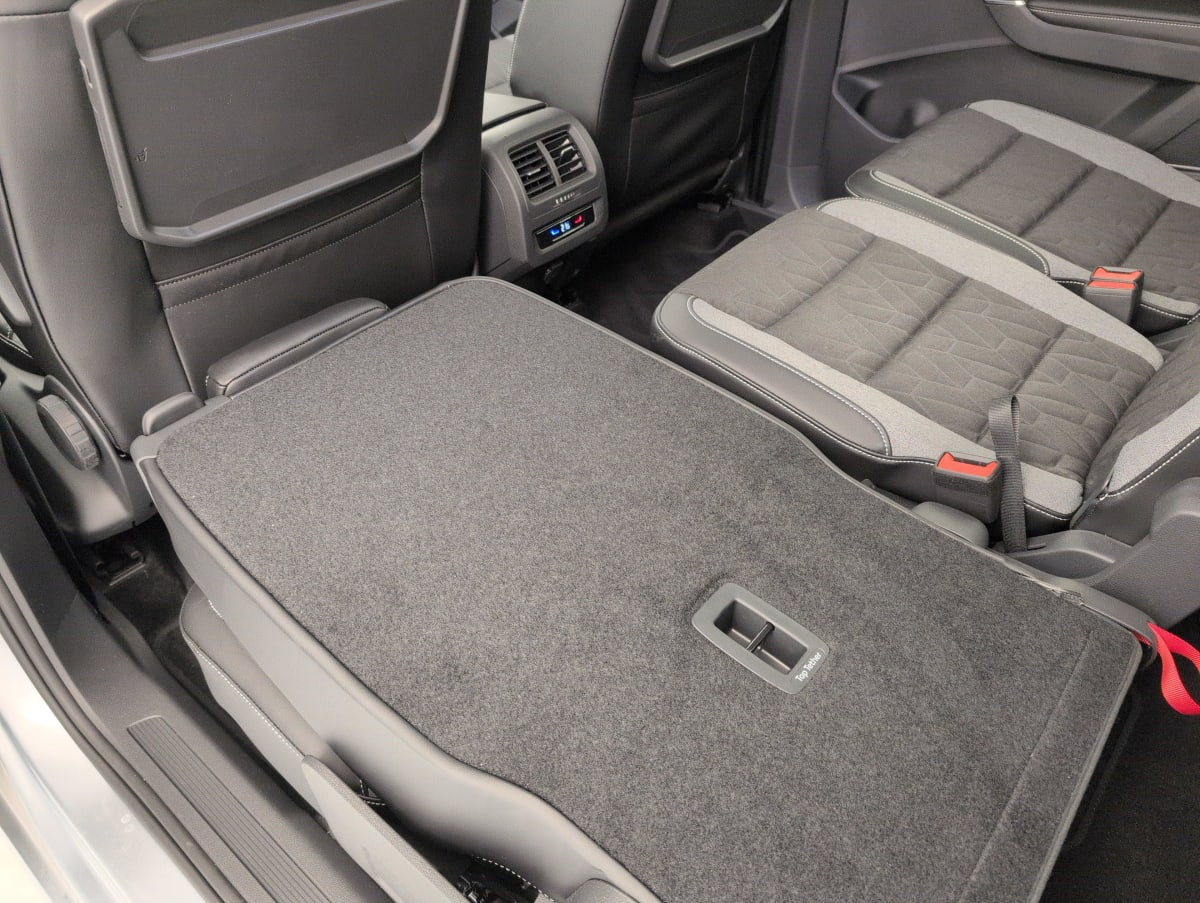 Volkswagen Touran — photo 12