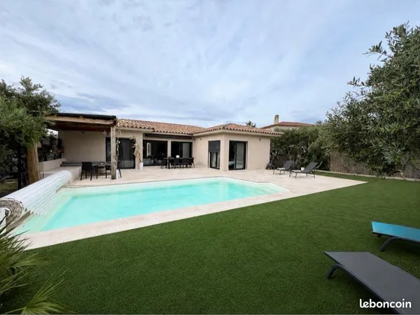 Maison familiale rare à la vente