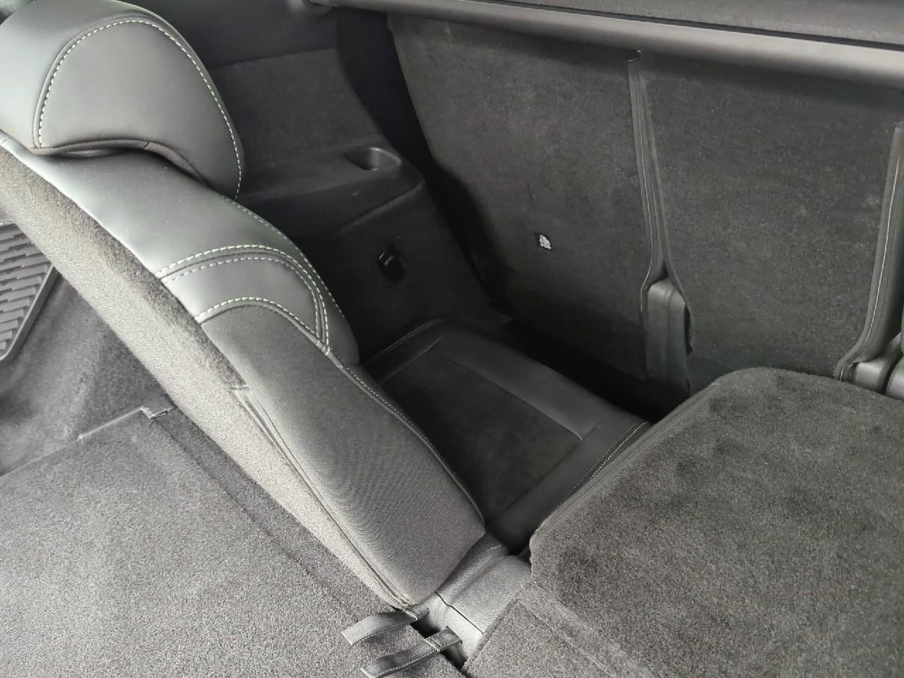 Peugeot 5008 hybrid 145 ch e-dcs6 gt — photo 18
