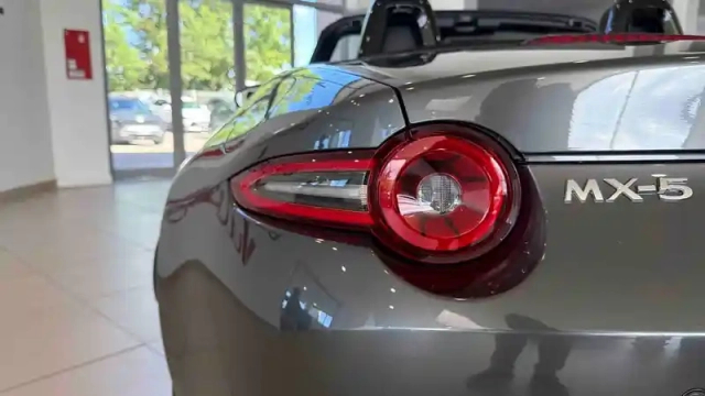 Mazda Mx-5 roadster 1.5l skyactiv-g 132 ch — photo 24
