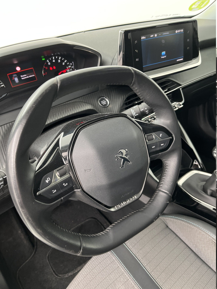 Peugeot 2008 — photo 35