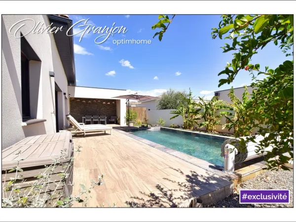 Villa contemporaine de plain-pied avec piscine