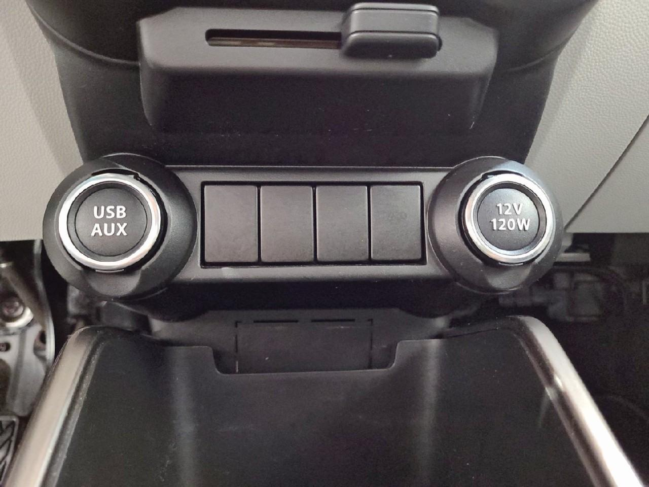 Suzuki Ignis 1.2 dualjet pack — photo 24