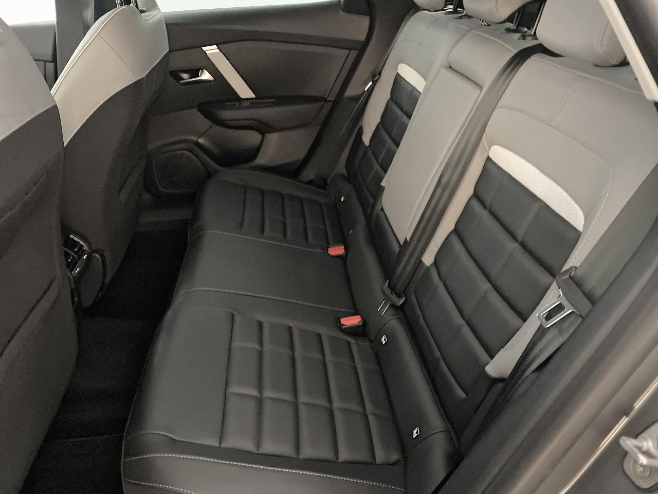 Citroën C4 hybride 145 ch e-dcs6 max — photo 10