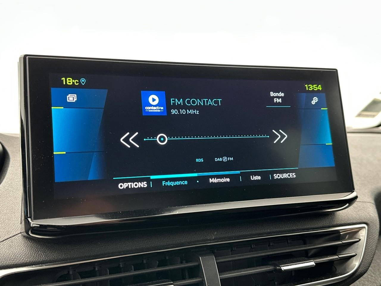Peugeot 3008 hybrid 225 e-eat8 allure pack — photo 22