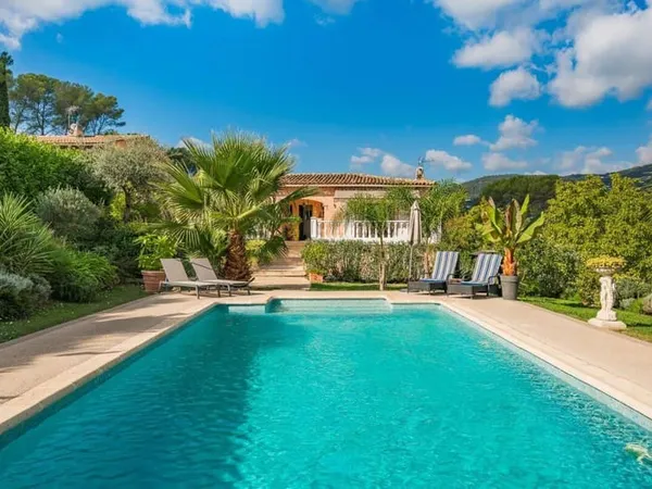 Maison de plain-pied 6 pièces 189 m²