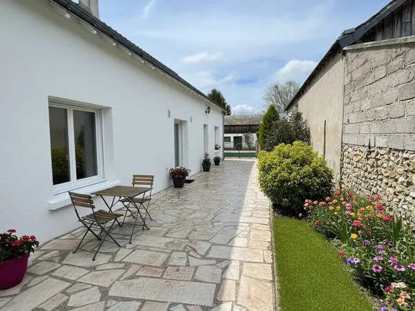 MAISON FAMILIALE