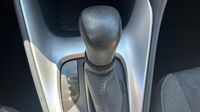 Toyota Yaris 116h Iconic 5p — photo 16