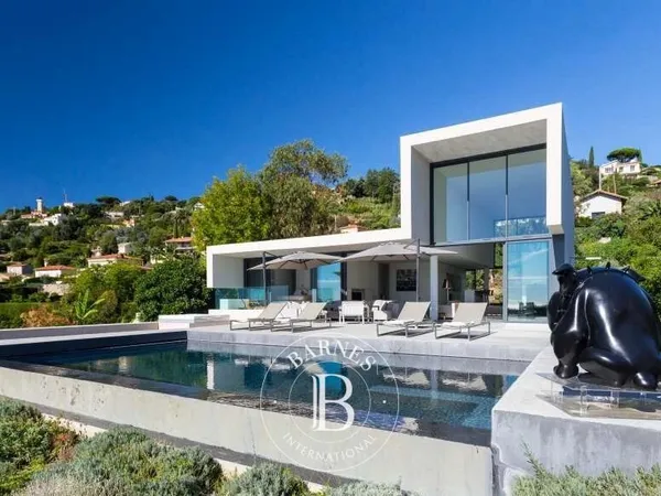 GOLFE JUAN - VILLA MODERNE - 4 CHAMBRES