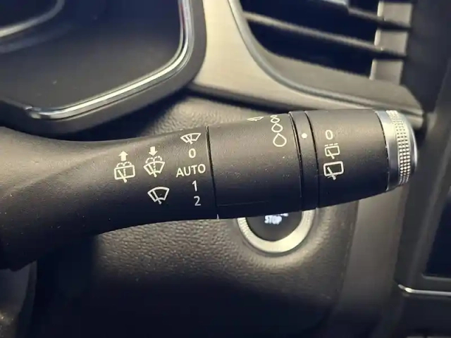 Renault Captur tce 155 edc fap — photo 39