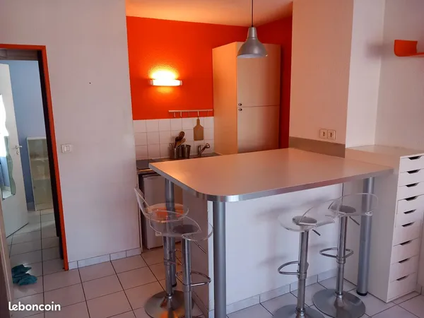 Studio meublé 28 m2- Joue Les Tours- Quartier résidentiel > 515 euros CC