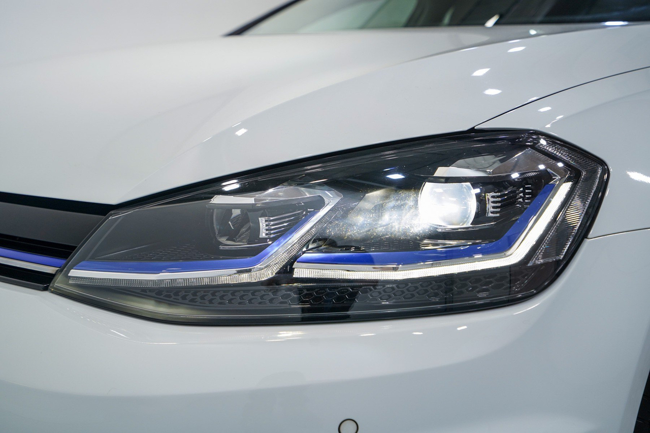 Volkswagen Golf 7 — photo 9