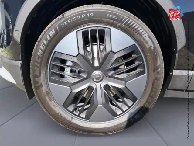 Volvo Ex30 cross country p5 long range 272ch 69kwh ultra — photo 10