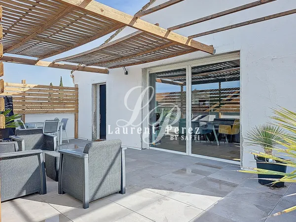 Grand T4 lumineux avec terrasse de 40 m²