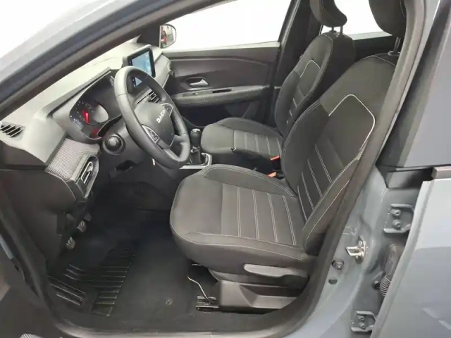 Dacia Sandero tce 90 — photo 27