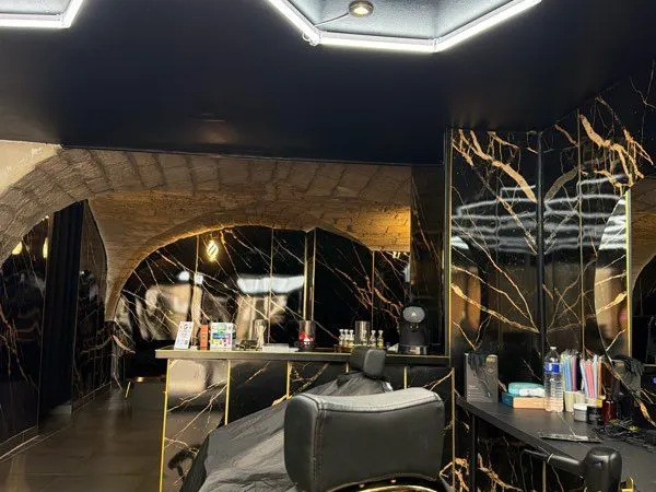 Salon de coiffure barber shop