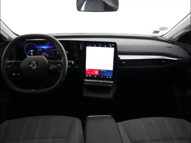 Renault Megane e-tech electric ev60 130ch evolution er optimum charge — photo 3