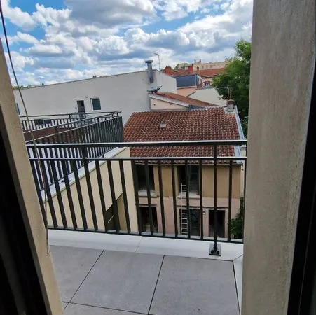 T3 grande terrasse Quartier St Just