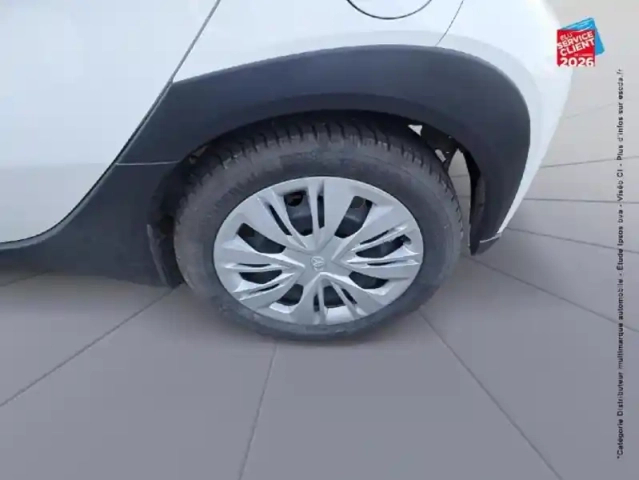 Toyota Aygo X 1.0 vvt-i 72ch dynamic — photo 10